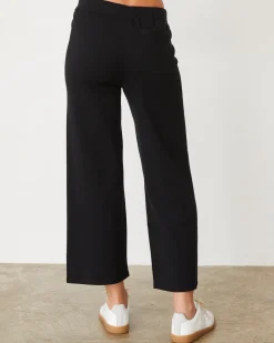 MONROW Light Soft Knit Crop Lounge Pant BLACK Store