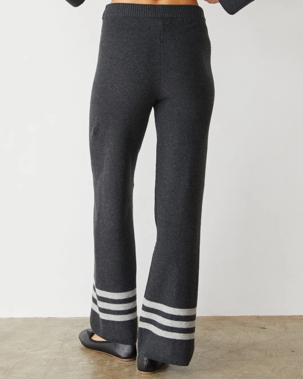 MONROW Plush Stripe Straight Leg Sweat FADEDBLACK Store