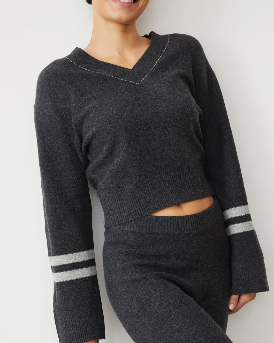 MONROW Plush Stripe Sweater FADEDBLACK Shop